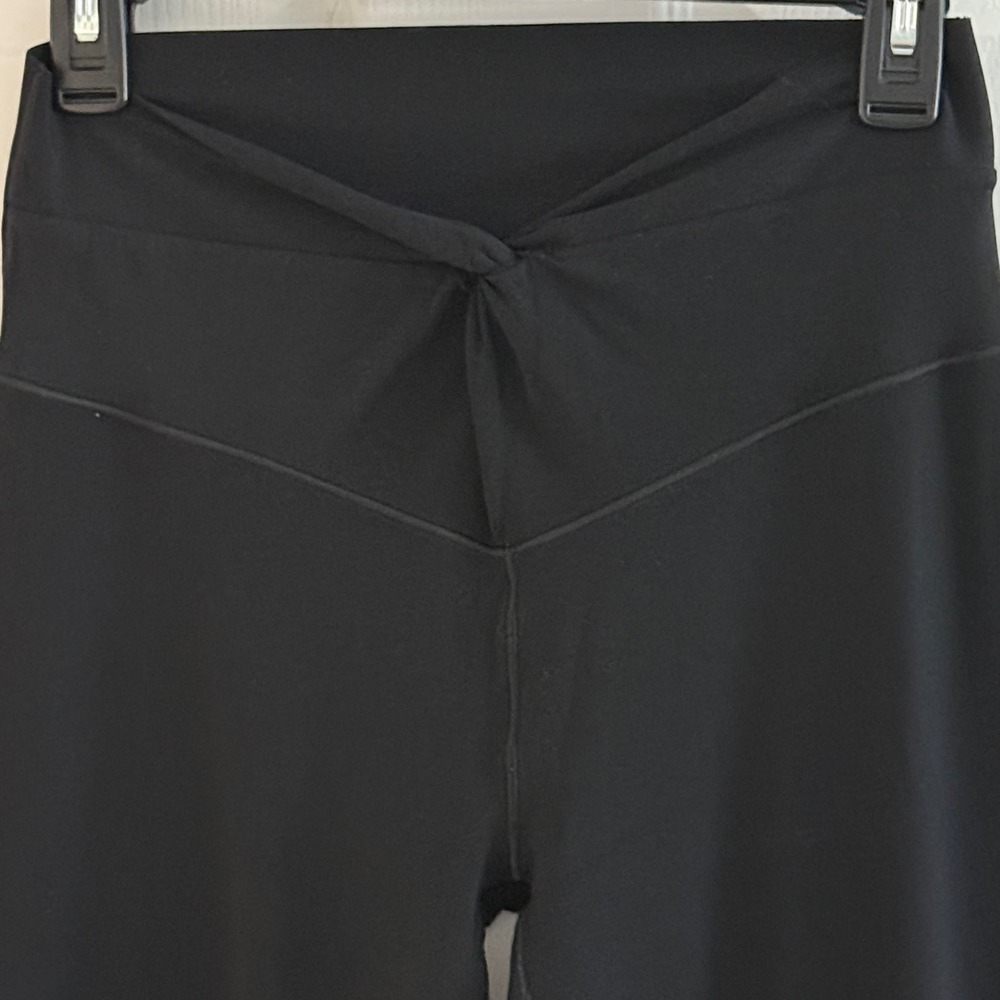 OFFLINE by Aerie Flare Leggings Womens L Large Black Crossover Twist Long - Picture 12 of 12